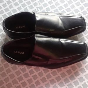 Alfani men's casual shoe, size 10 wide